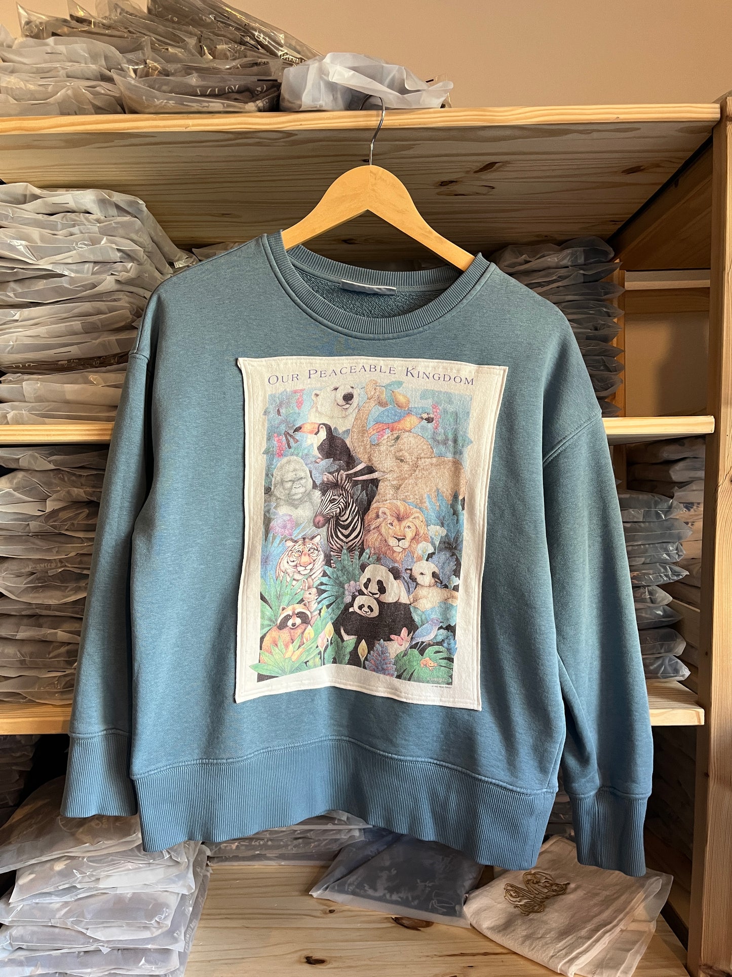 Our Peacable Kingdom Upcycle Size S