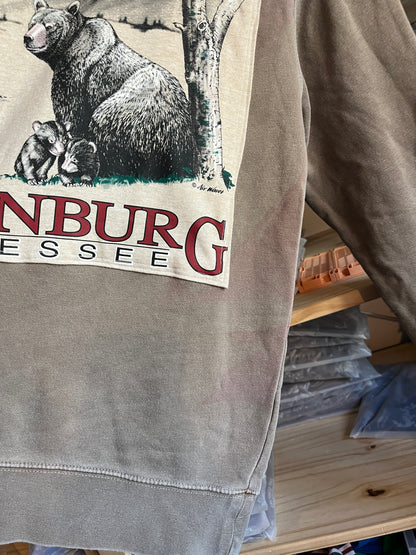 Gatlinburg Crewneck Upcycle Size S
