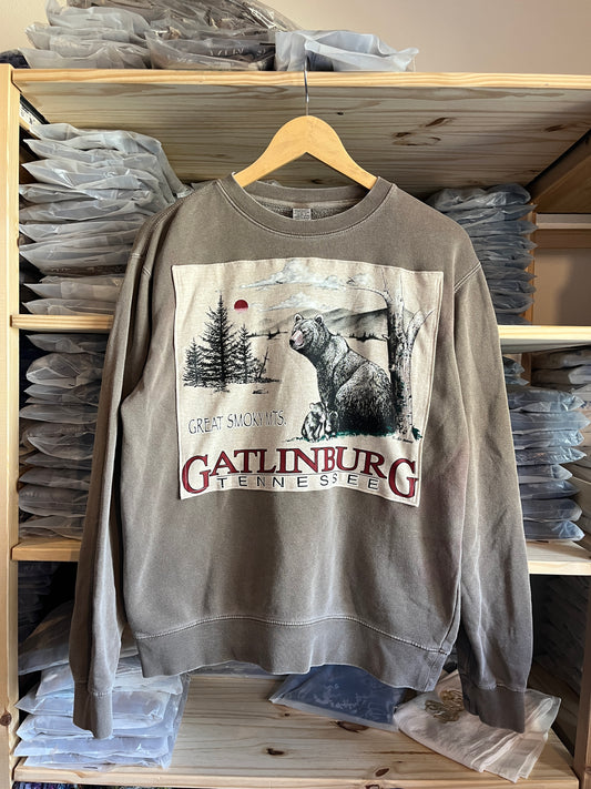 Gatlinburg Crewneck Upcycle Size S