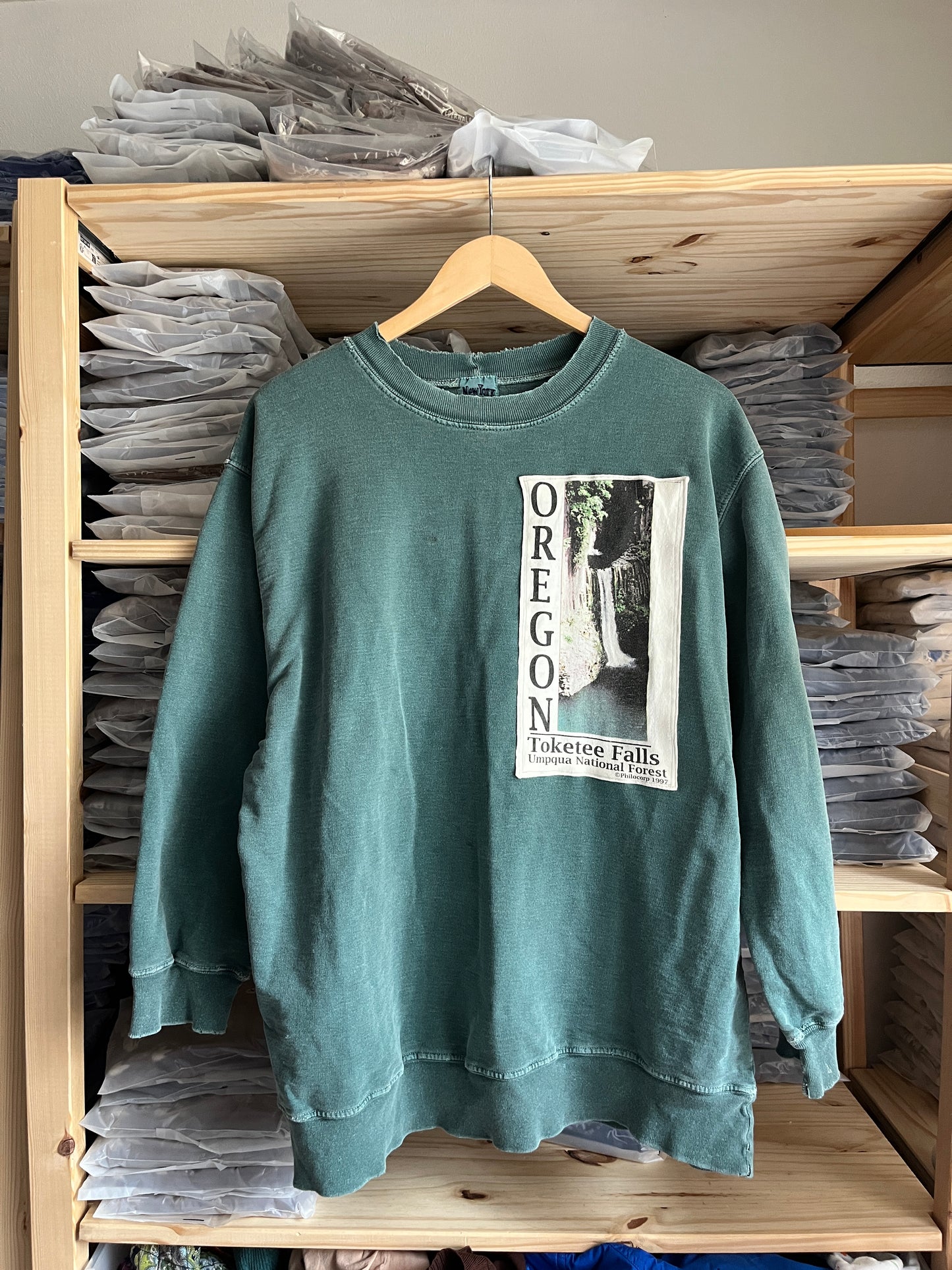Toketee Falls Upcycle Size M (Oversized Fit)