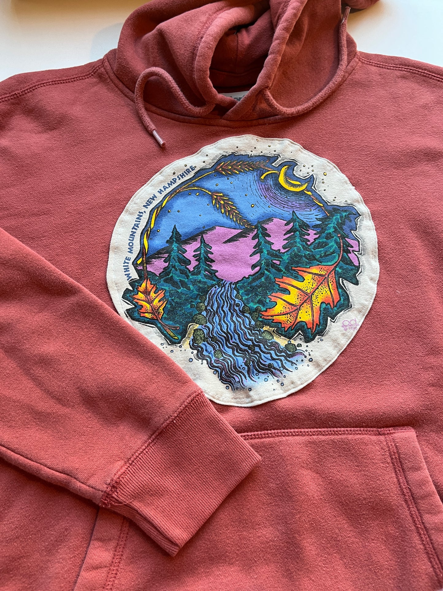 White Mountains Hoodie Upcycle Size S