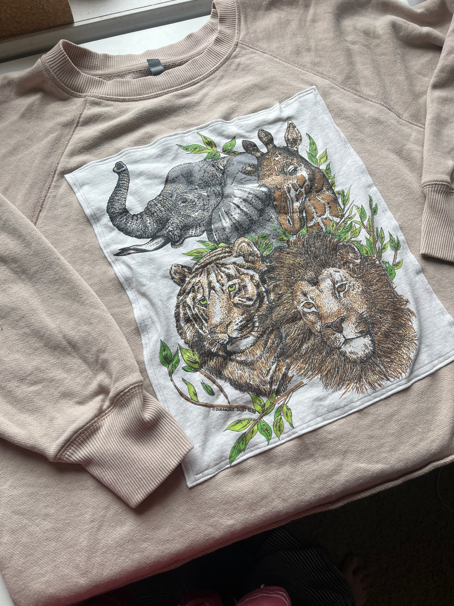Africa Wildlife Upcycle Size XL